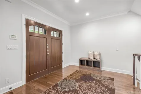 17 Clover Place New Rochelle NY 10805