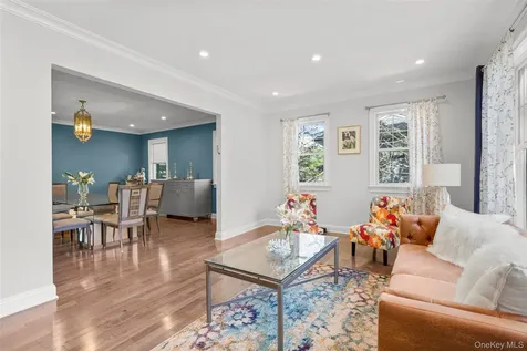 17 Clover Place New Rochelle NY 10805