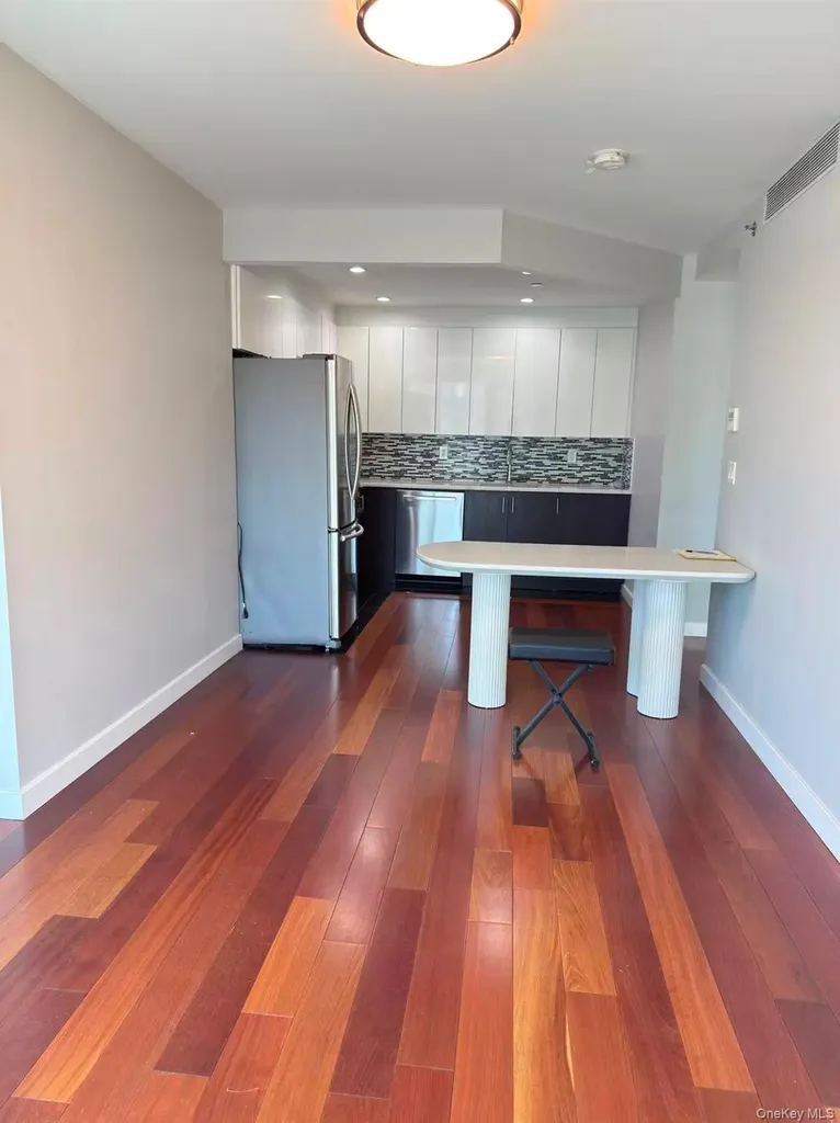 142-38 37th Avenue Flushing NY 11354