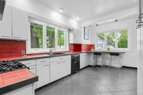 197 Coligni Avenue New Rochelle NY 10801