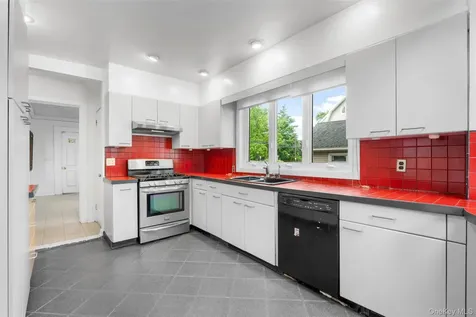 197 Coligni Avenue New Rochelle NY 10801