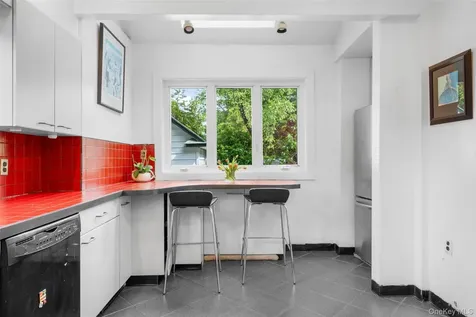 197 Coligni Avenue New Rochelle NY 10801