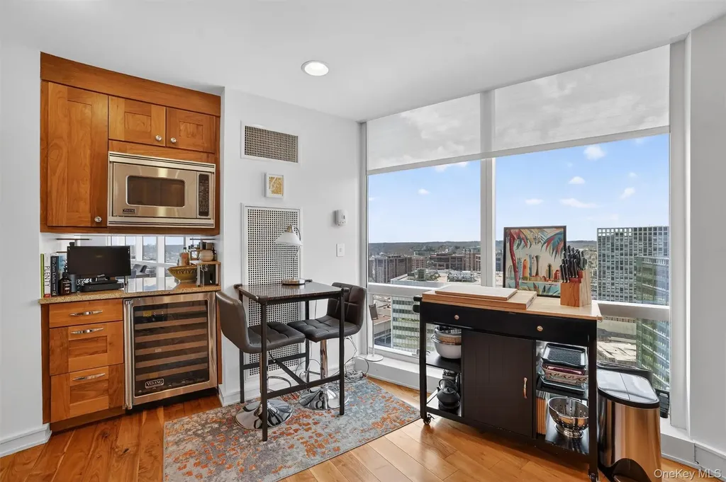 5 Renaissance Square White Plains NY 10601