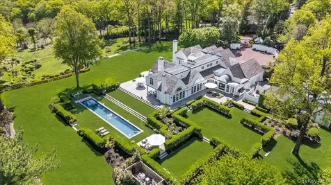 233 Cleft Road Mill Neck NY 11765