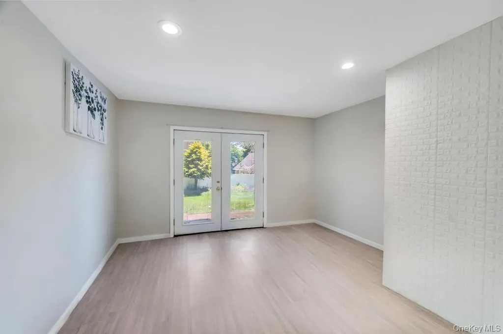 1732 Glenmore Avenue East Meadow NY 11554