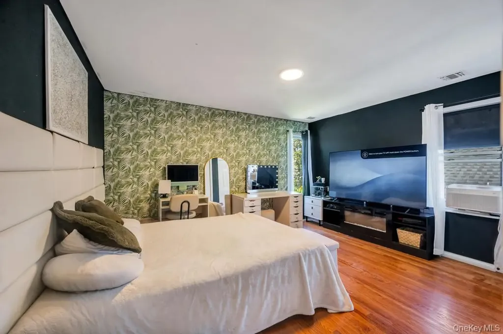 1732 Glenmore Avenue East Meadow NY 11554