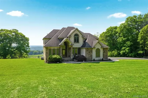 4 Rachel Court Bloomingburg NY 12721