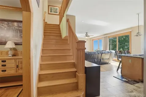 4 Rachel Court Bloomingburg NY 12721