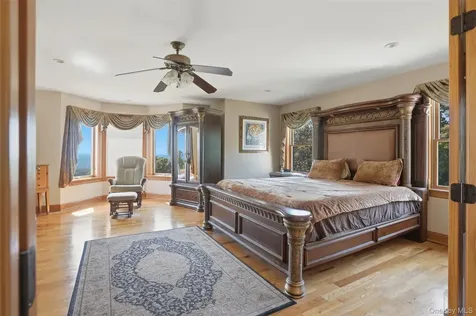 4 Rachel Court Bloomingburg NY 12721