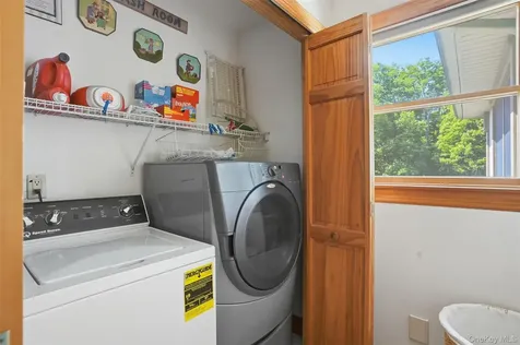 4 Rachel Court Bloomingburg NY 12721