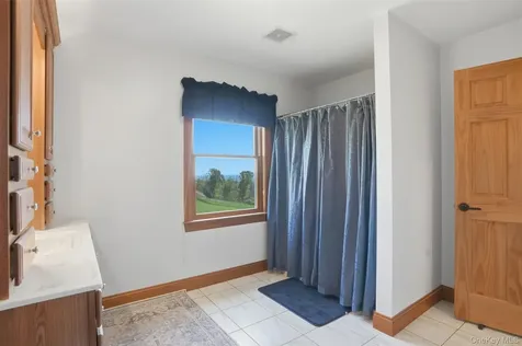 4 Rachel Court Bloomingburg NY 12721