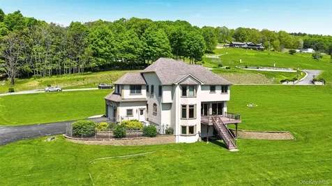 4 Rachel Court Bloomingburg NY 12721