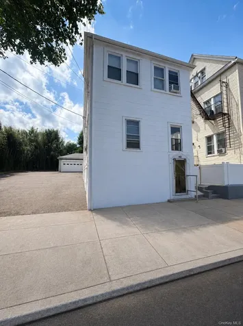 142 N 6th Avenue Mount Vernon NY 10550
