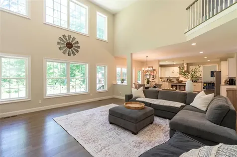 37 Biltmore Drive Hopewell Junction NY 12533