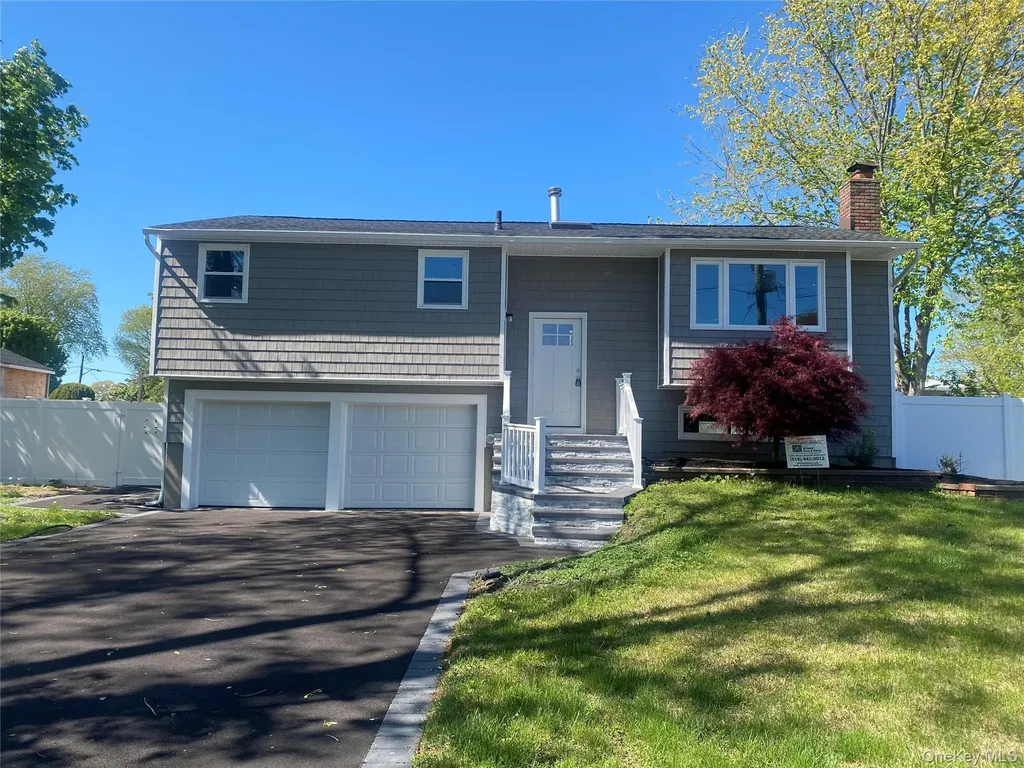 17 Berkeley Avenue Selden NY 11784