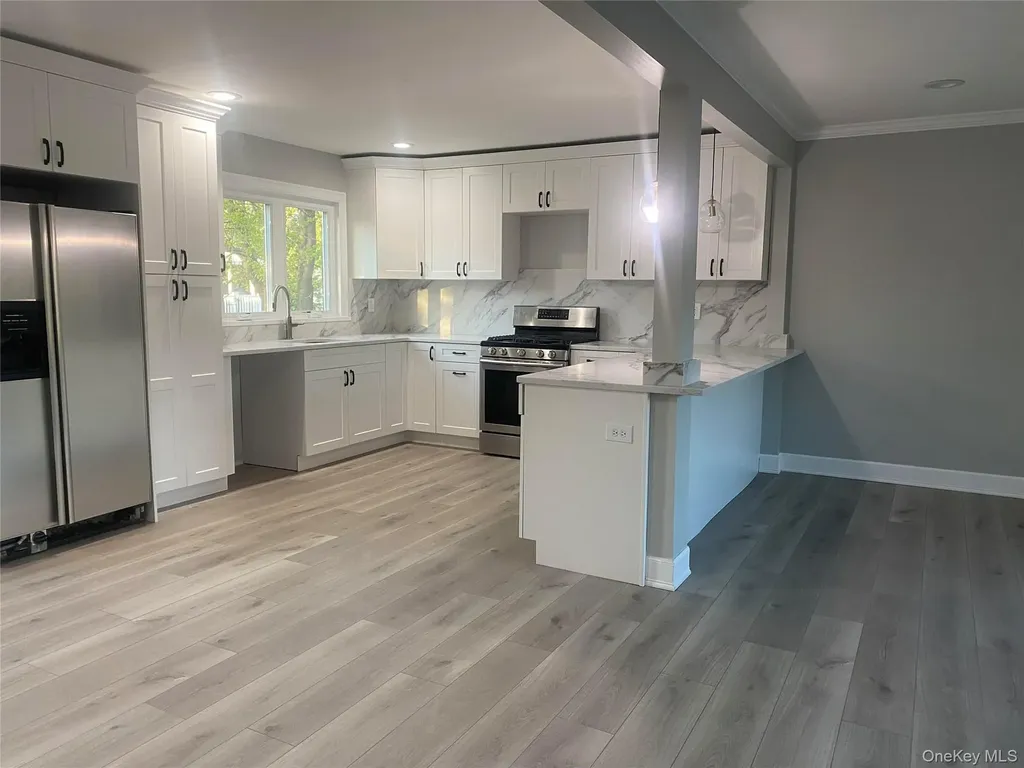 17 Berkeley Avenue Selden NY 11784