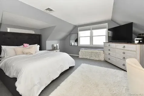 287 Charles Avenue Massapequa Park NY 11762