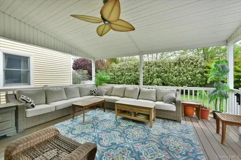 287 Charles Avenue Massapequa Park NY 11762