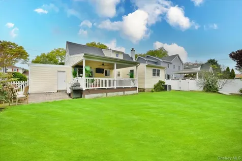 287 Charles Avenue Massapequa Park NY 11762