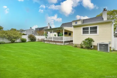 287 Charles Avenue Massapequa Park NY 11762