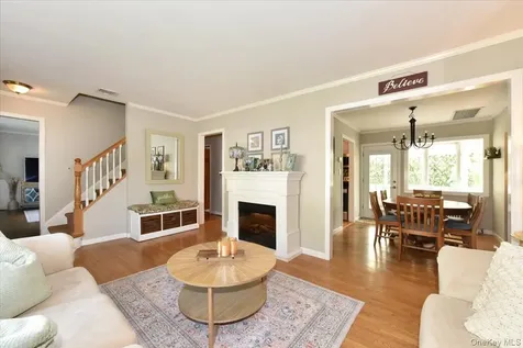 287 Charles Avenue Massapequa Park NY 11762