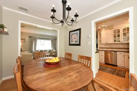 287 Charles Avenue Massapequa Park NY 11762