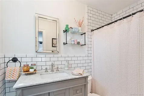 11 Devoe Street Dobbs Ferry NY 10522