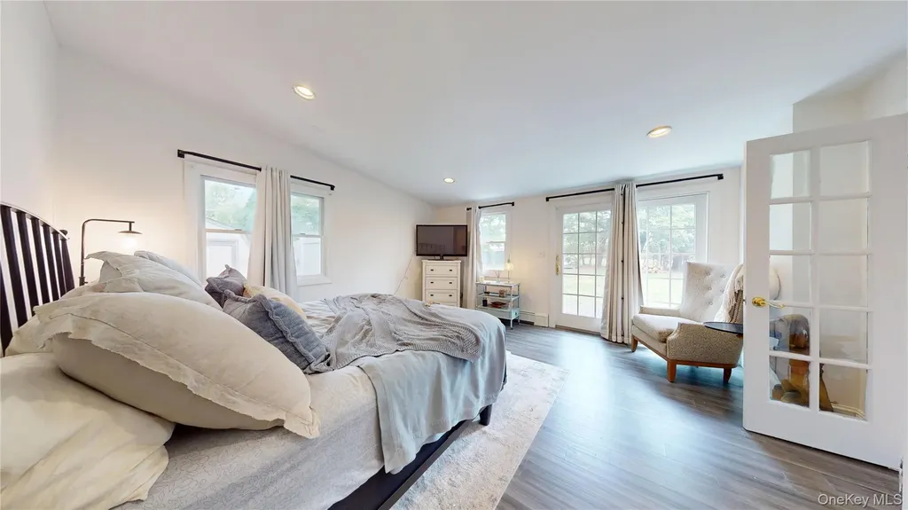 30 Sarina Drive Commack NY 11725