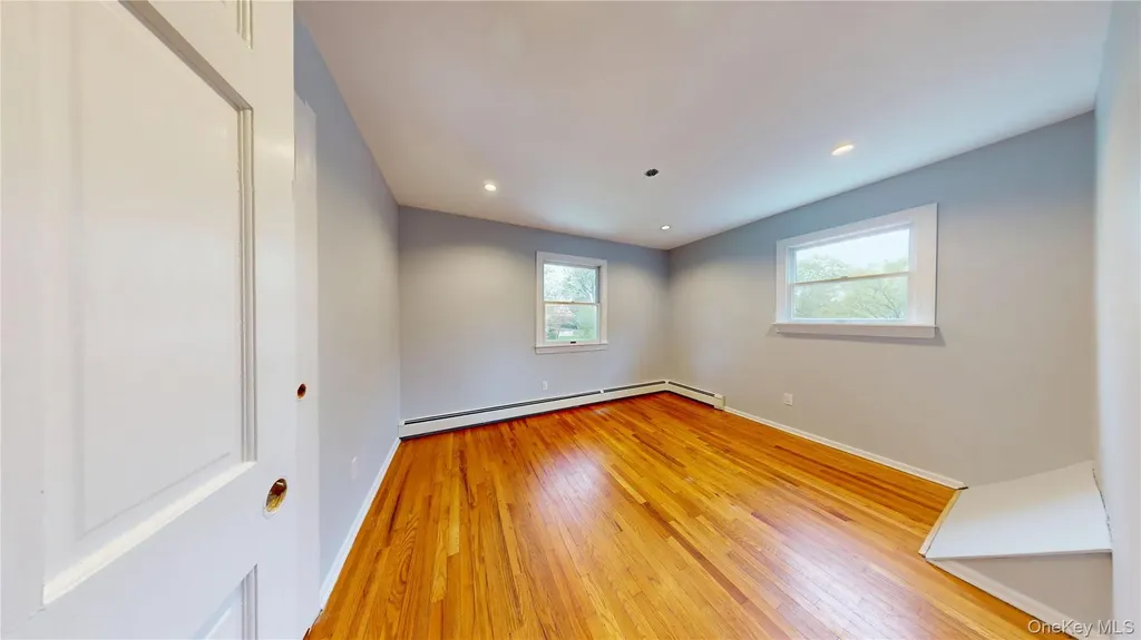 30 Sarina Drive Commack NY 11725