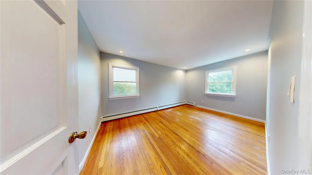 30 Sarina Drive Commack NY 11725