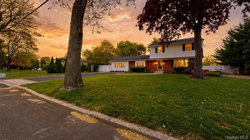 30 Sarina Drive Commack NY 11725