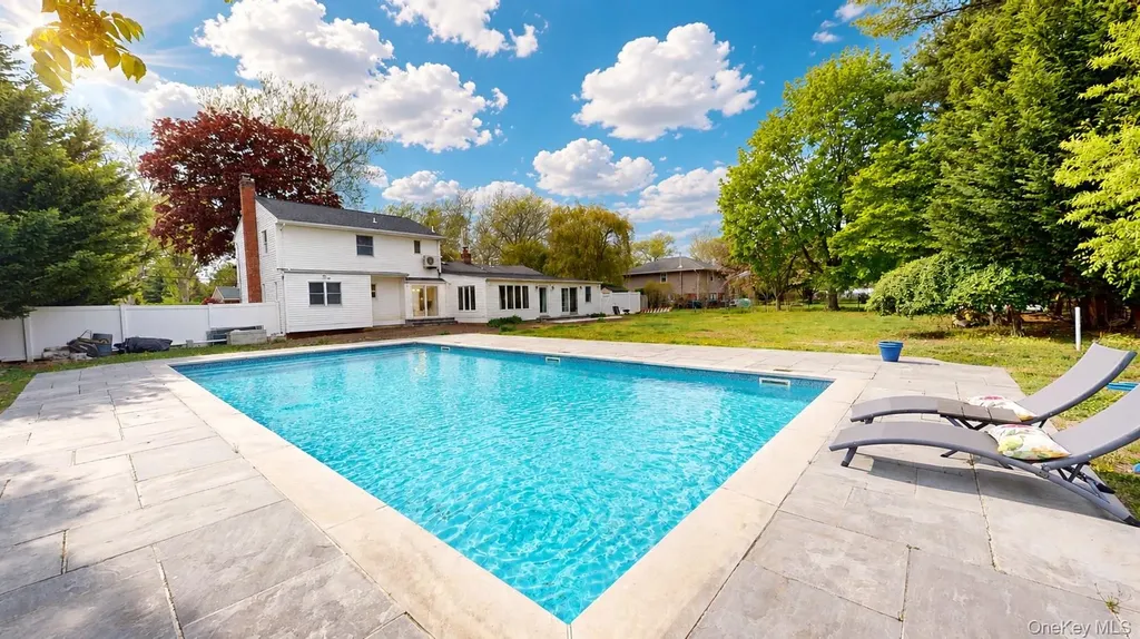 30 Sarina Drive Commack NY 11725