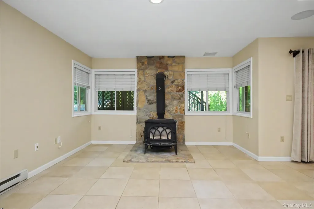 334 Lovell Street Mahopac NY 10541