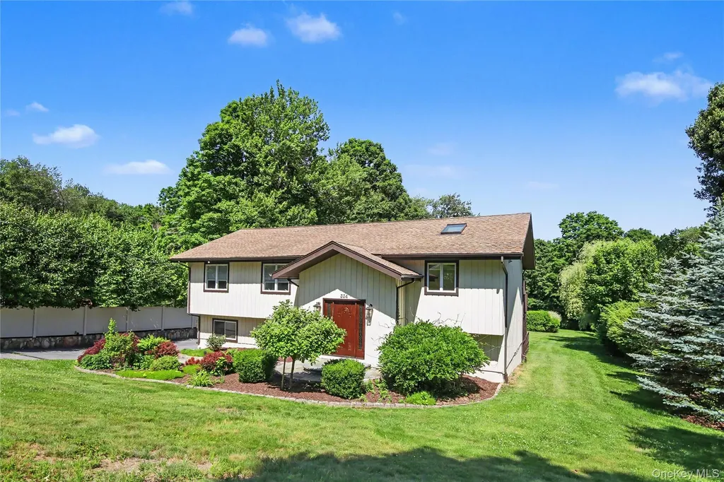 334 Lovell Street Mahopac NY 10541