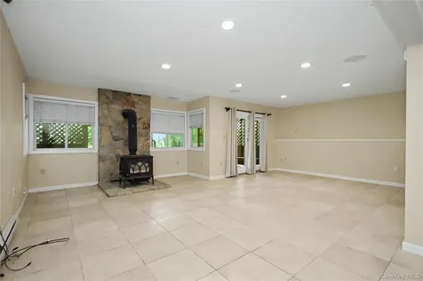 334 Lovell Street Mahopac NY 10541