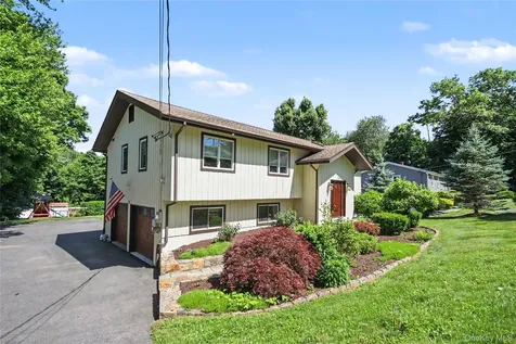 334 Lovell Street Mahopac NY 10541