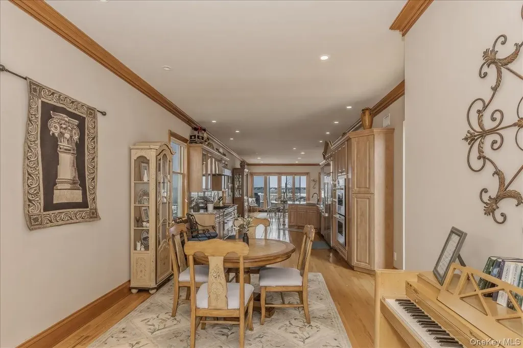 672 Dune Road Westhampton Beach NY 11978