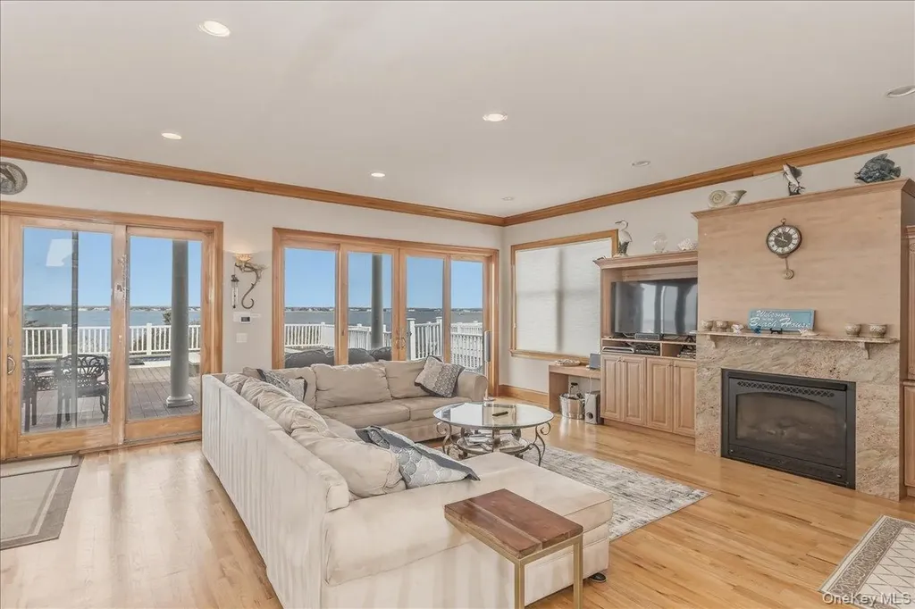 672 Dune Road Westhampton Beach NY 11978