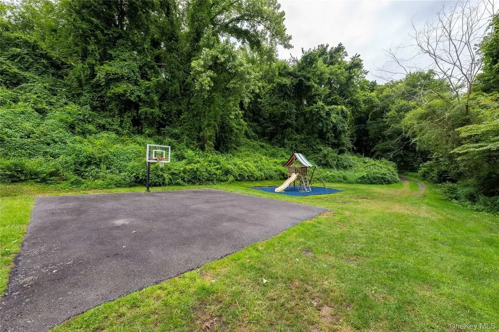 14 Brewster Woods Drive Brewster NY 10509