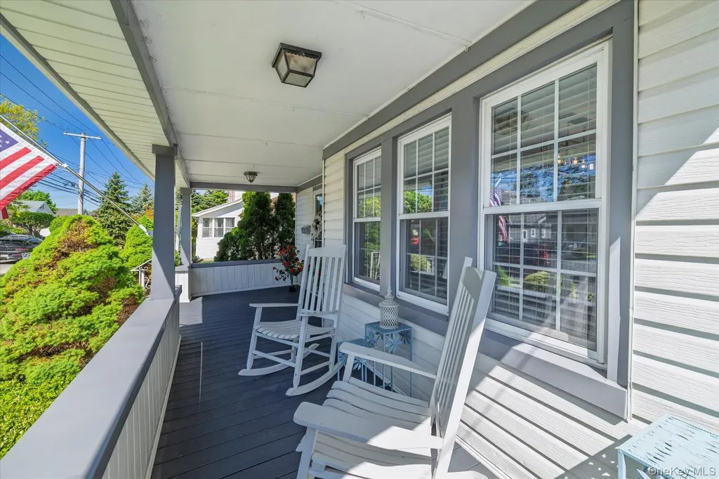 43 Nassau Boulevard Malverne NY 11565