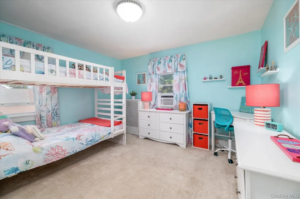 43 Nassau Boulevard Malverne NY 11565