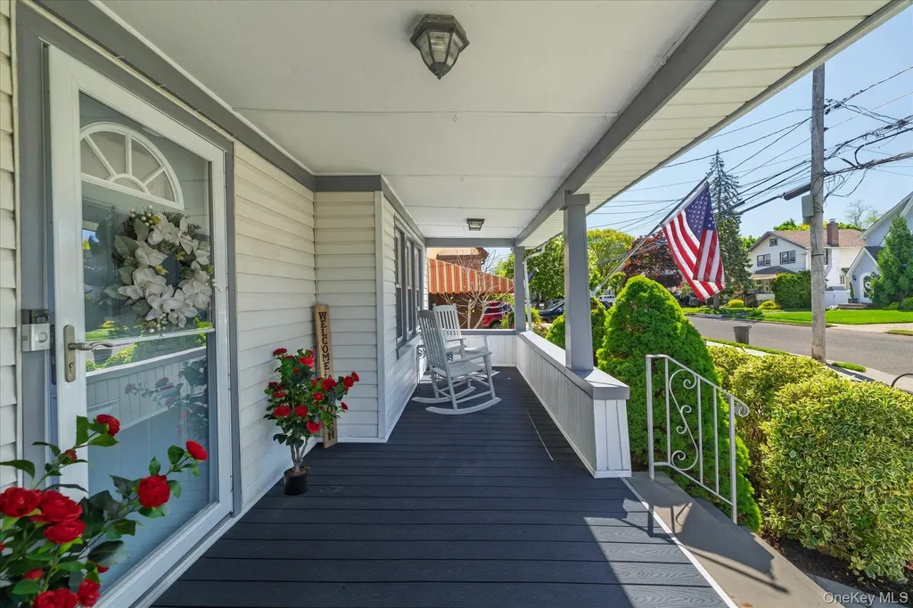 43 Nassau Boulevard Malverne NY 11565