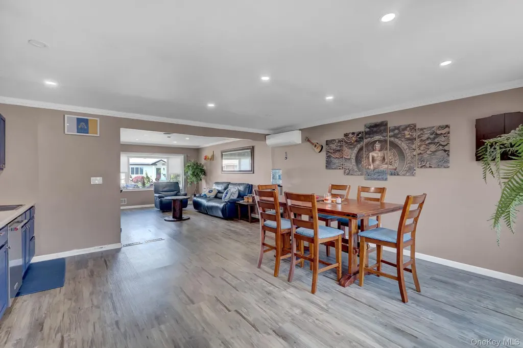 2718 Rowehl Drive East Meadow NY 11554
