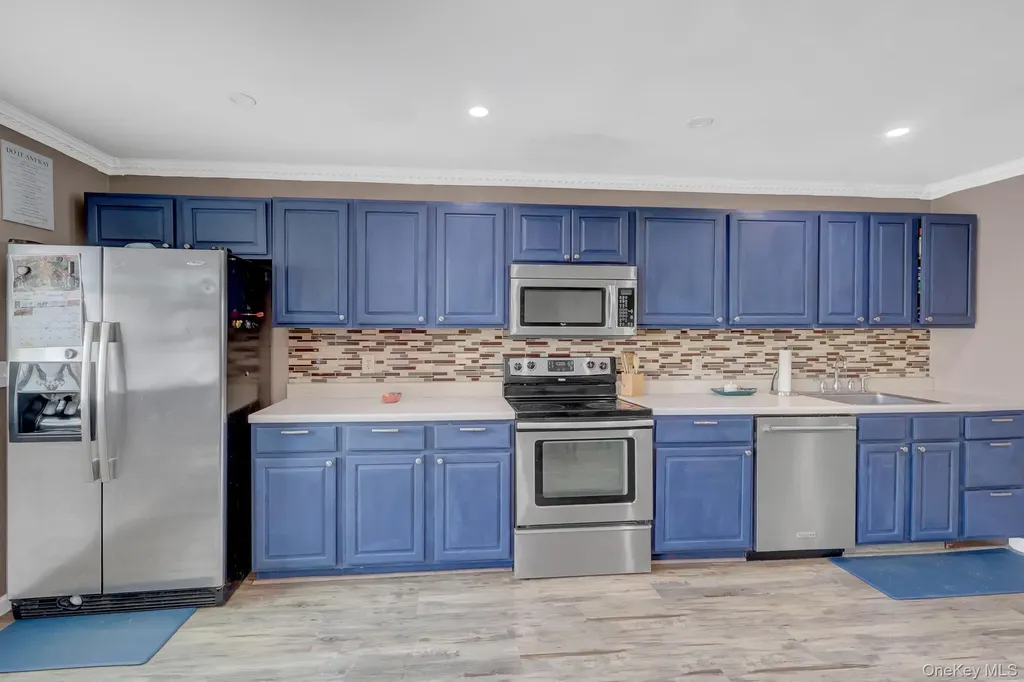 2718 Rowehl Drive East Meadow NY 11554