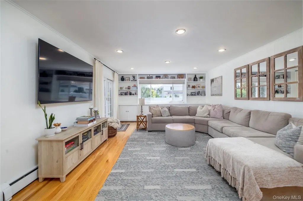 73 Virginia Avenue Oceanside NY 11572