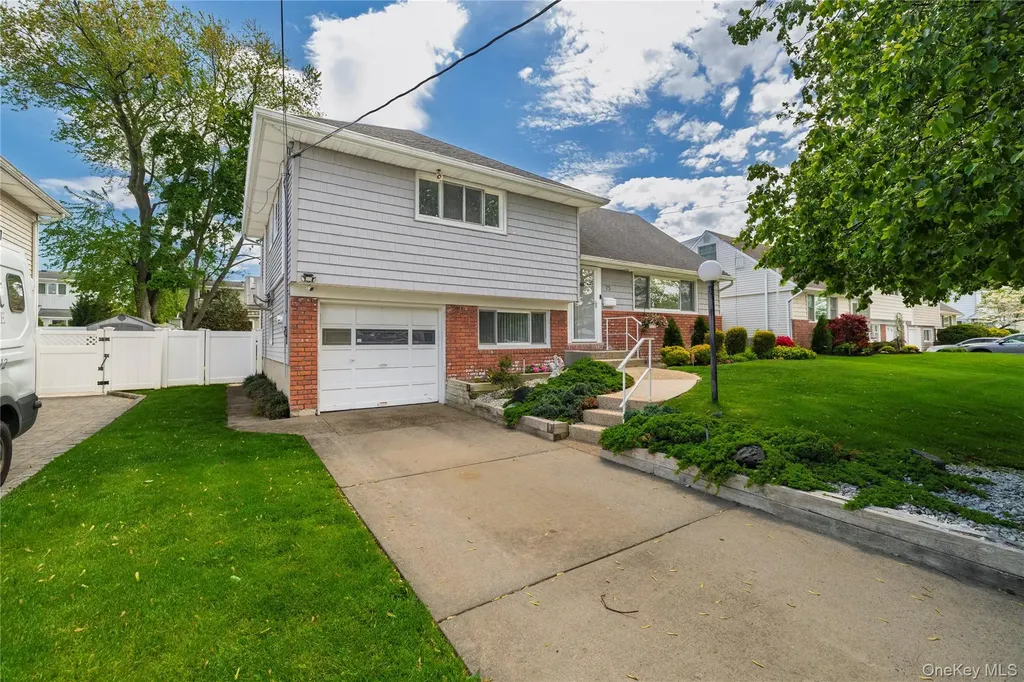 73 Virginia Avenue Oceanside NY 11572