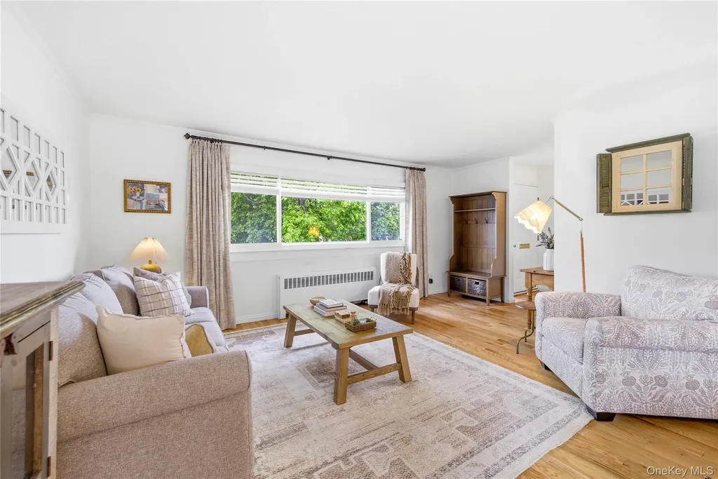 73 Virginia Avenue Oceanside NY 11572