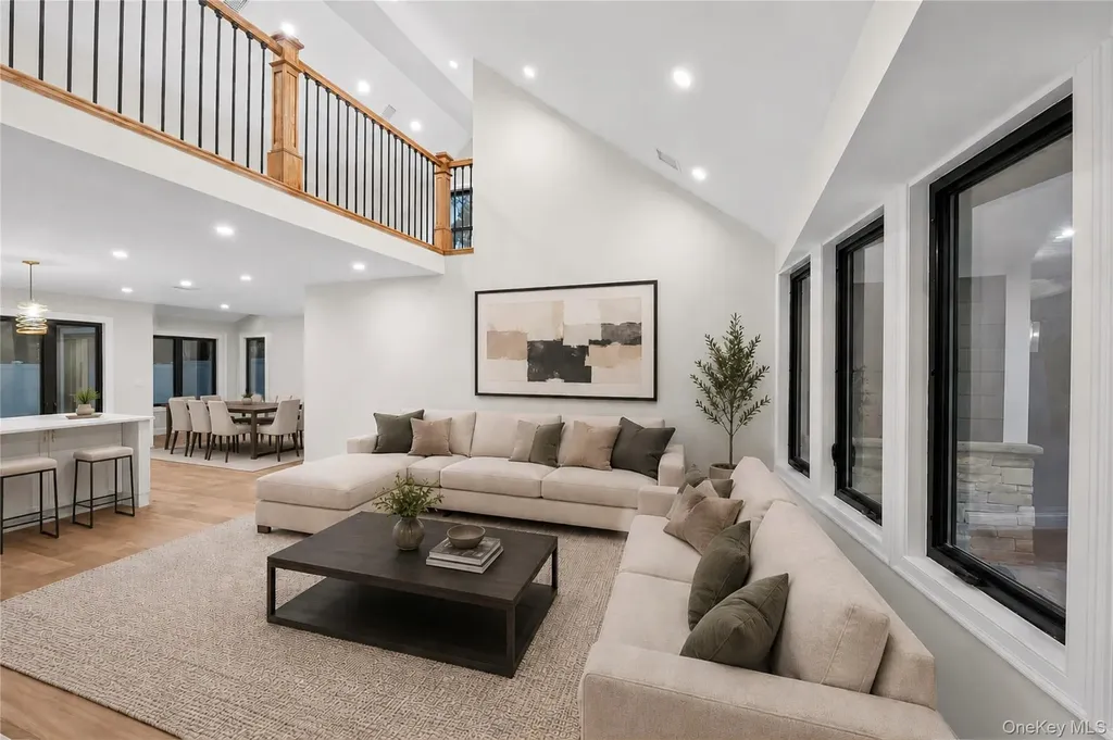 11 Ranch Place Merrick NY 11566