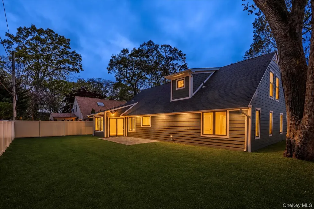 11 Ranch Place Merrick NY 11566