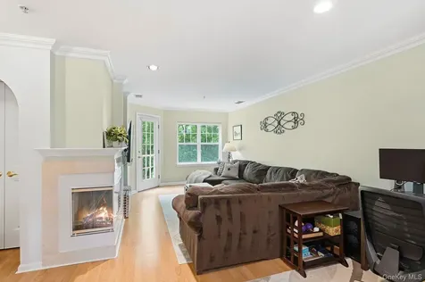 324 Viewpoint Terrace Peekskill NY 10566
